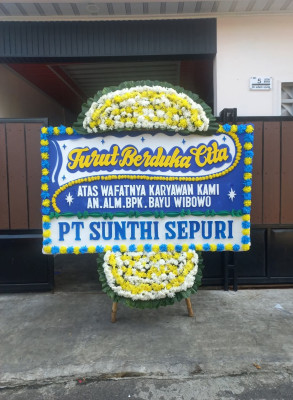 Papan Bunga Duka di Sarudik
